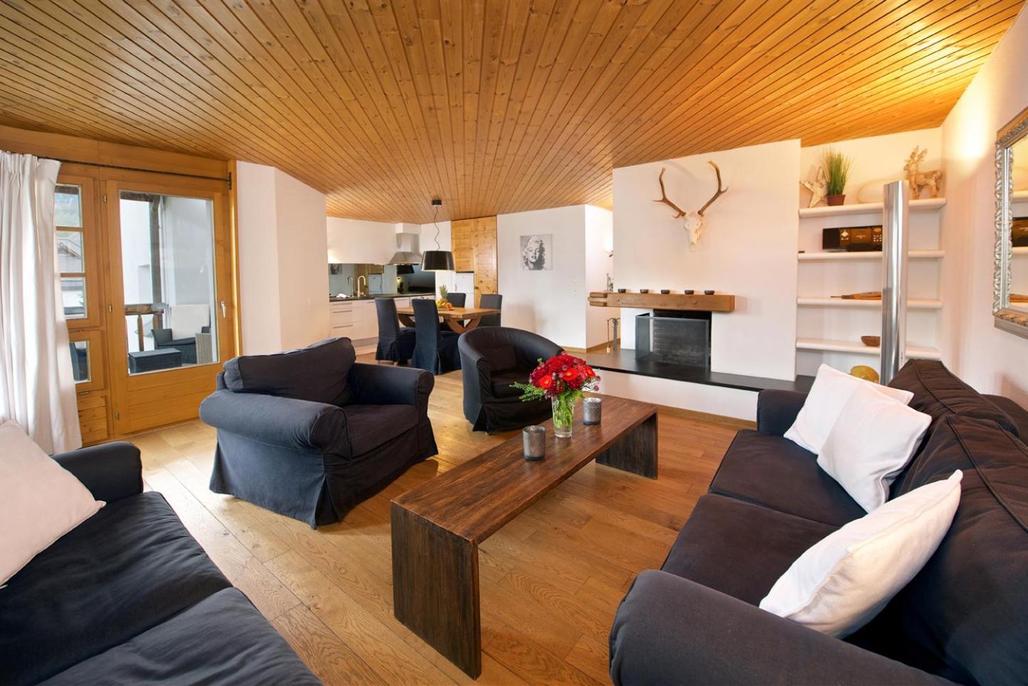 Schweizerhof Ferienwohnungen Lenzerheide 2 Ruang foto